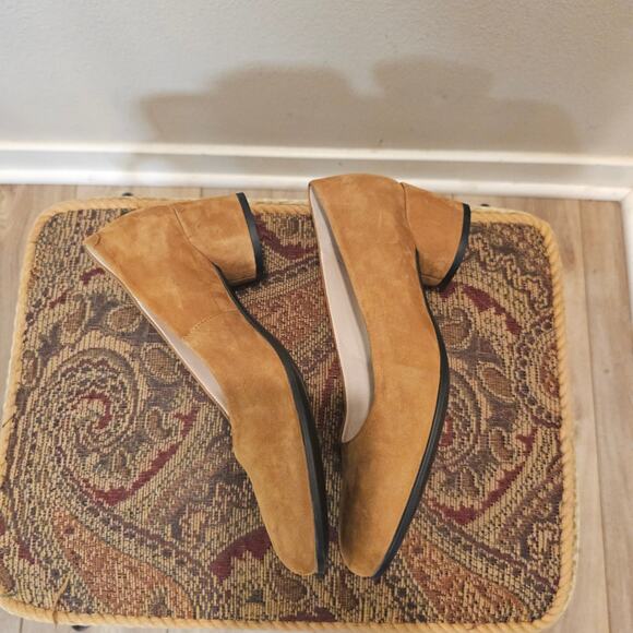 NWOT ECCO Shape 35 Mod Block Suede Pumps  Size 8 - Picture 3 of 8